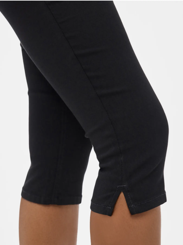 PCSKINSWEAR HW CAPRI PANTS - Black